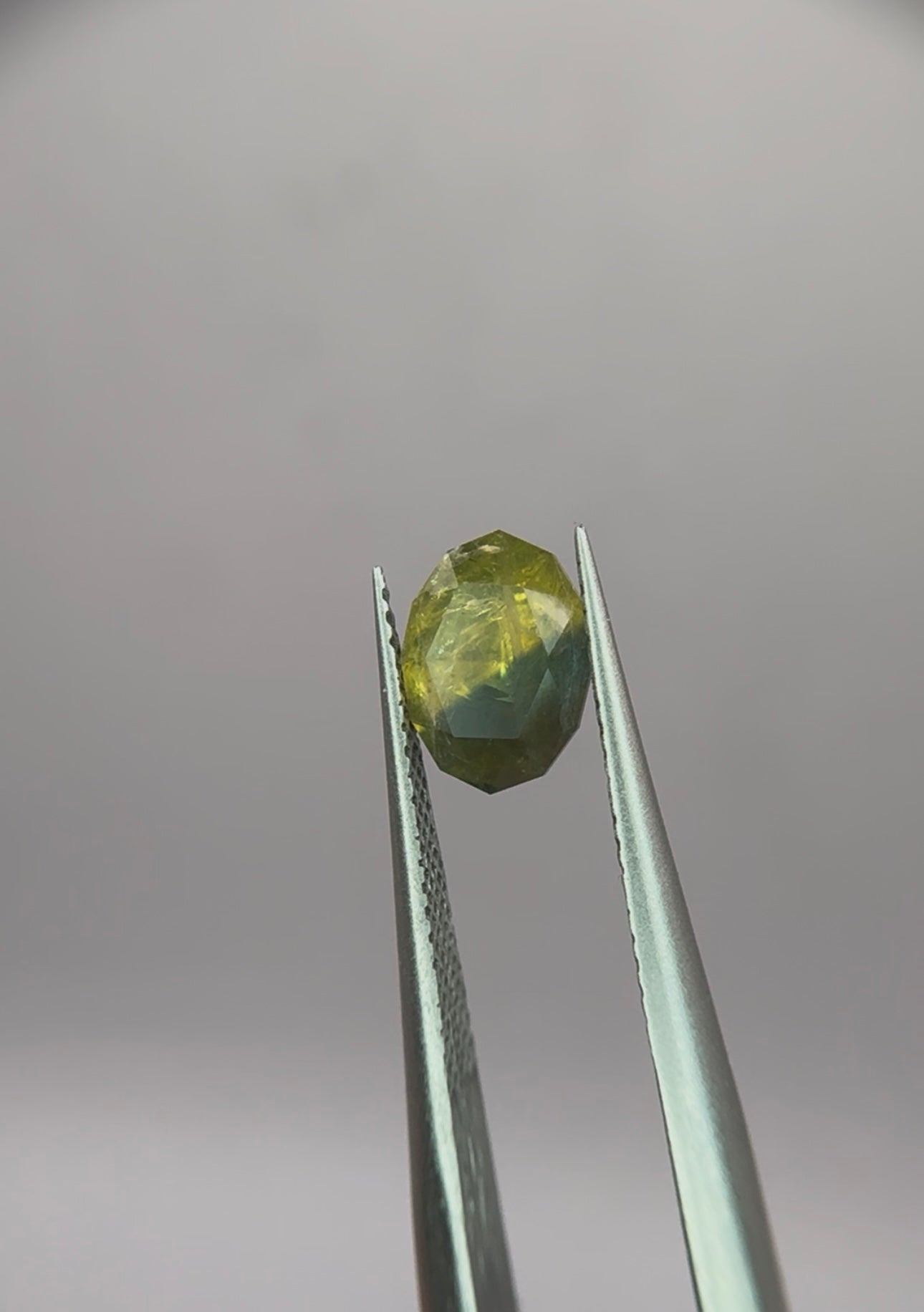 1.24 Ct Bi-Color Madagascar Sapphire