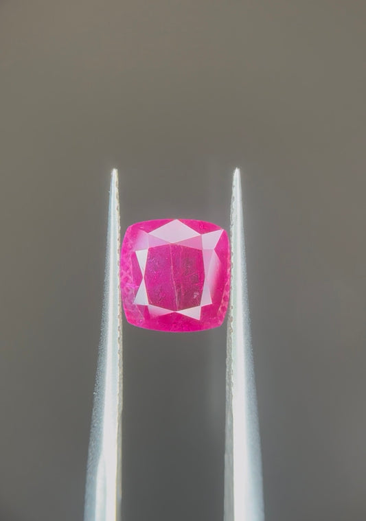 1.56 Ct Natural Ruby with Cert.