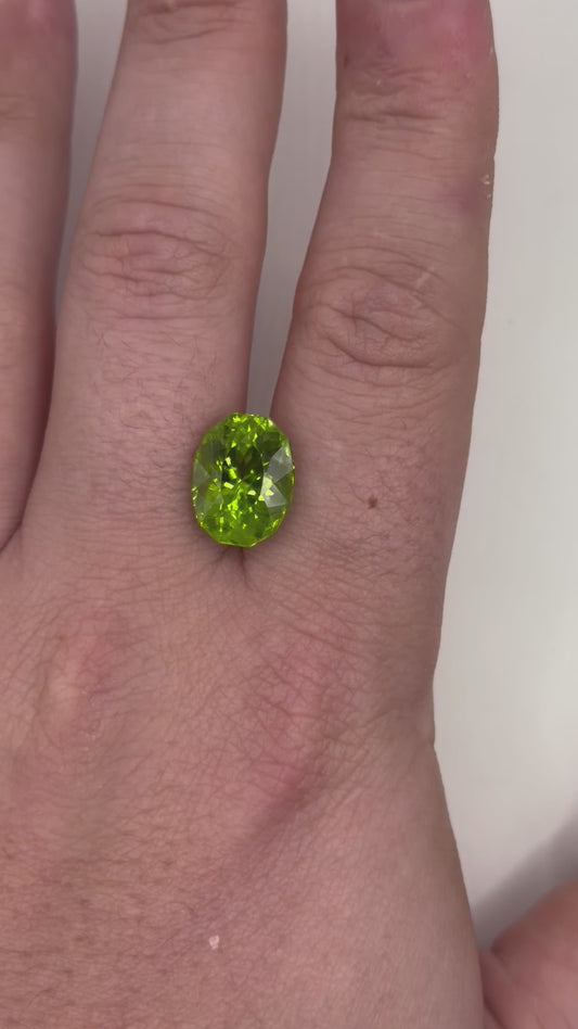 10.14 Ct Peridot